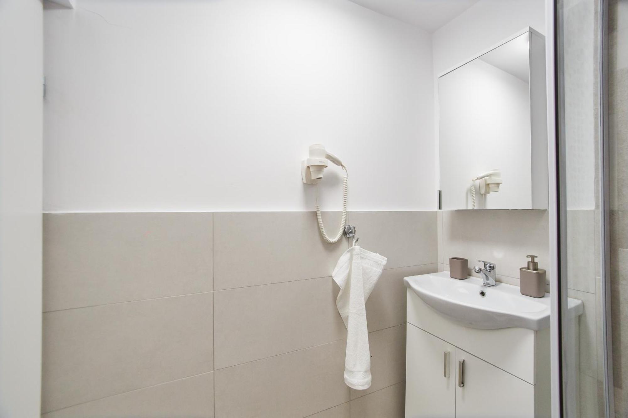 Apart Hotel Fresh Oradea Cameră foto