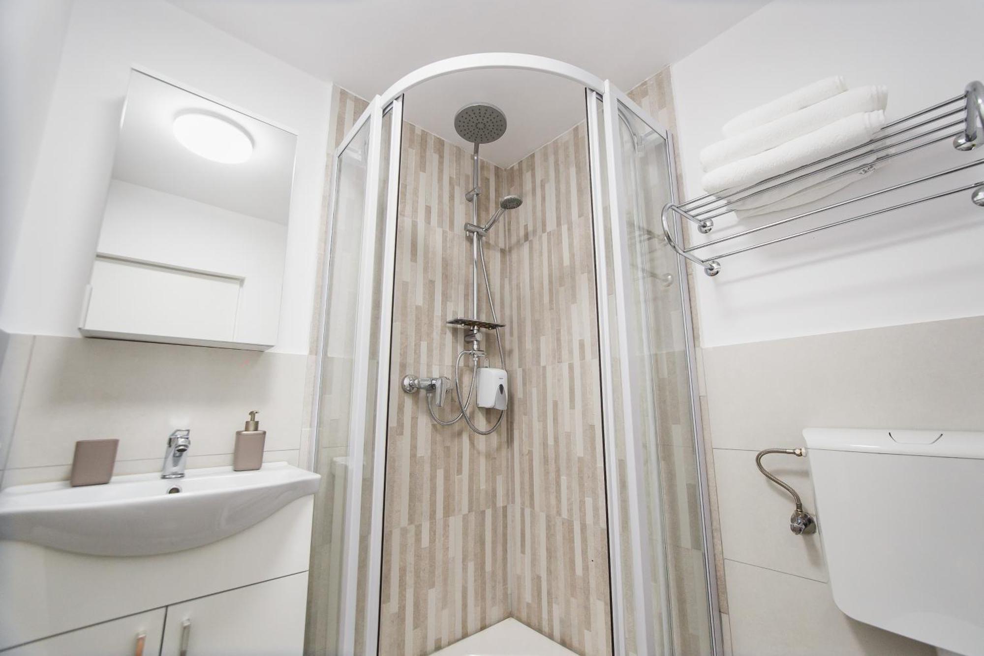 Apart Hotel Fresh Oradea Cameră foto